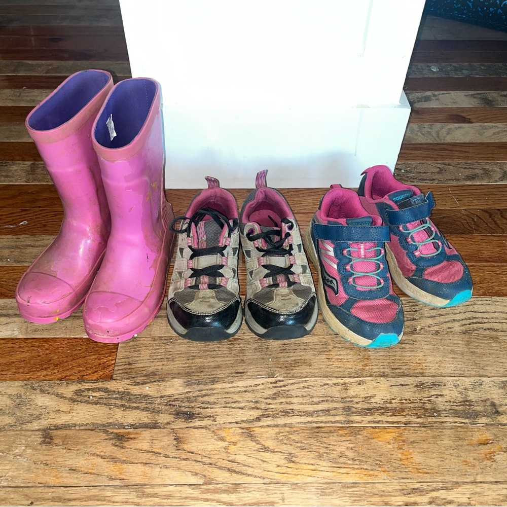 Girls Size 1 shoe lot